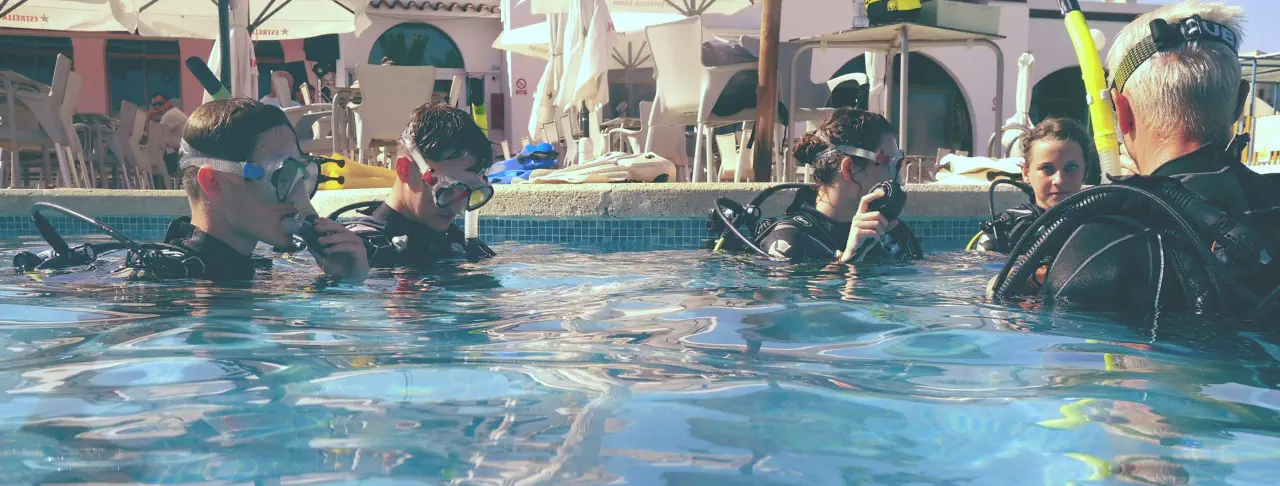 pool session owd course with scubaworld